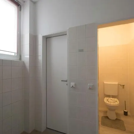 Gemuetliche Ferienhaushaelfte Im Herzen Mainz Exterior photo